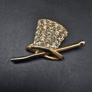 Gold Tone Rhinestone Magician Hat Wand Brooch Vintage Costume Jewelry